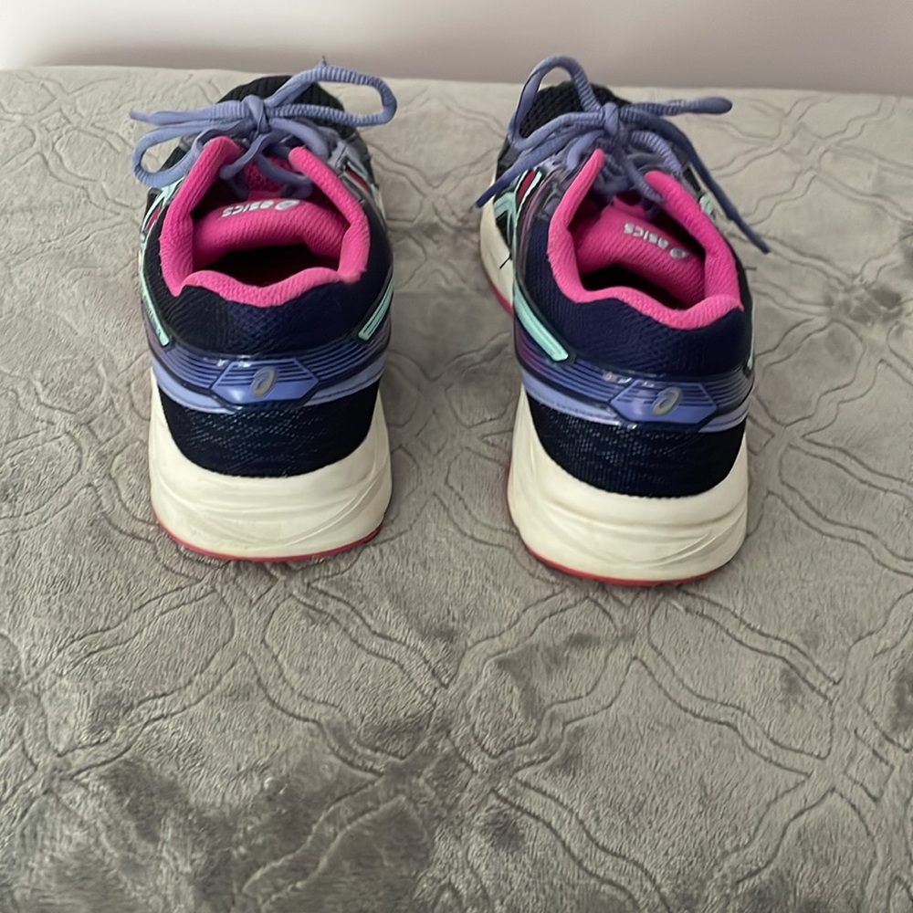 ASICS running shoes - Picture 4 of 7